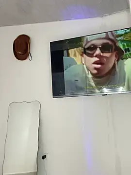 Chatroom XXX en direct de Mydreams69