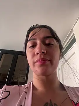 EmmyEvans1's Live XXX Chat