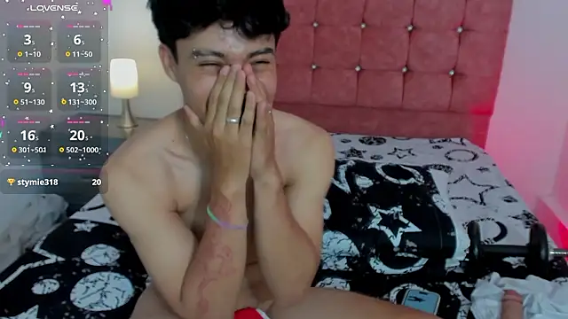 แชท XXX สดของ Dani_rivass