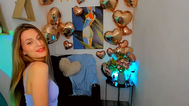 NaturalBeaty's Live XXX Chat