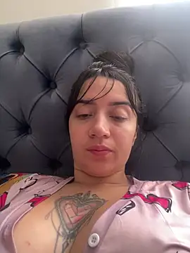 Chatroom XXX en direct de EmmyEvans1