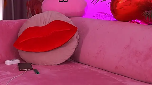 fallingangel Adlı Modelin Canlı XXX Sohbeti