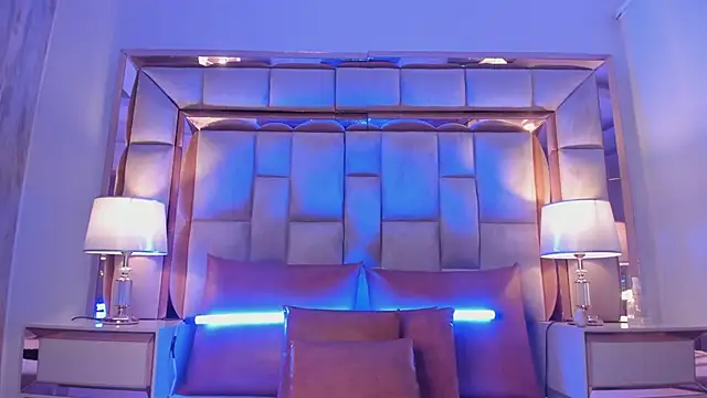 ValentinaBreats' Live XXX Chat