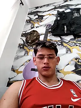 Hiroshi_Shen Live XXX Chat