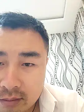 guozuo Chat XXX in diretta