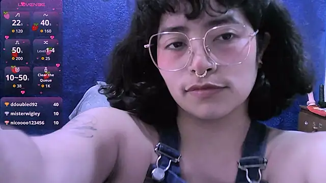 NinaYellow: онлайн-секс-чат