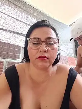 Dirty-Momm-Divorced-HotのライブXXXチャット