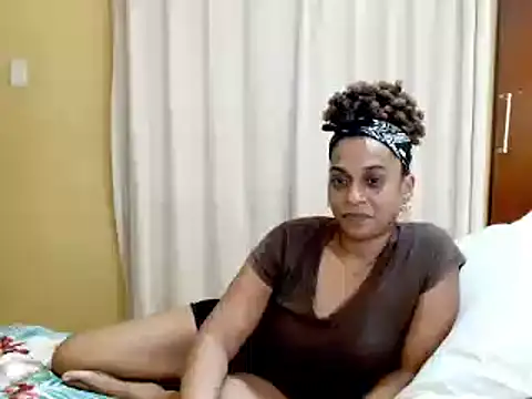 MiZzCreator Adlı Modelin Canlı XXX Sohbeti