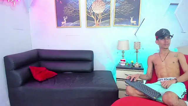 Chat XXX en directo de Alex_jeins_at