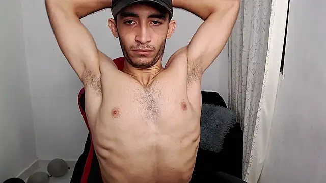 Caius_fox's Live XXX Chat