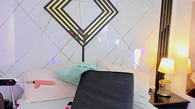 แชท XXX สดของ EmilyDiaaz