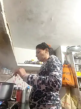 Neha-Singh2 现场XXX聊天