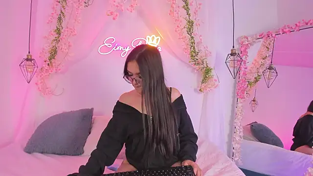 eimi_rosse18's Live XXX Chat