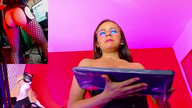 Chatroom XXX en direct de MistressSlut1