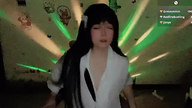 Chatroom XXX en direct de LuckyCute-Tutu