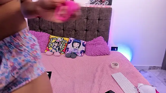 Elyssa_Monroen Webbikameraesitys