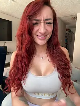 ariiel_: διαδικτυακό σόου στην κάμερα