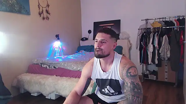 Онлайн чат XXX Tiberius_hunk