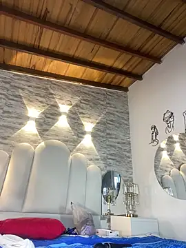 Kristy1_ 现场XXX聊天