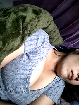 Suna-ny Adlı Modelin Web Kamerası Şovu