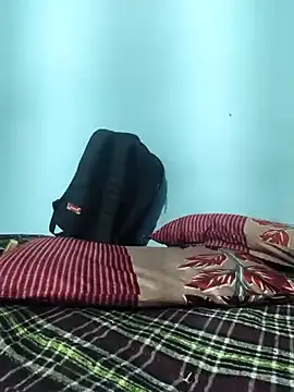 DeSi_hot_young_couple Adlı Modelin Canlı XXX Sohbeti