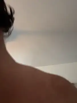 Stephanie1984 Adlı Modelin Canlı XXX Sohbeti