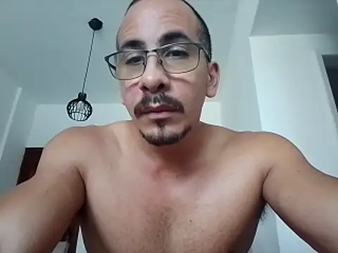 AndresBrazil Adlı Modelin Canlı XXX Sohbeti