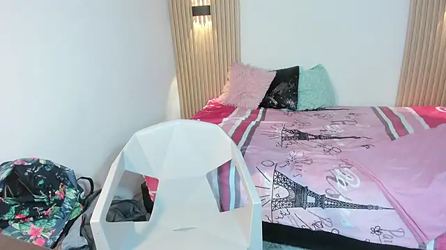 LaylaEmber Live XXX-Chat