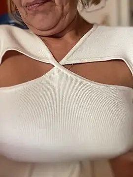 Živý XXX chat camelia3