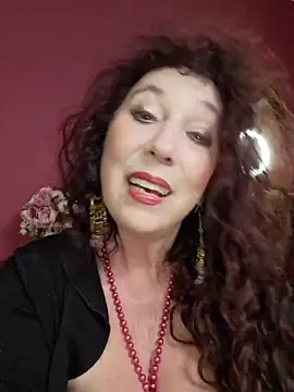 GypsyEsmeralda Webcam Show