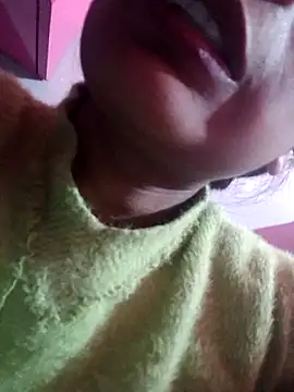 nehakapoor89 Webcam show