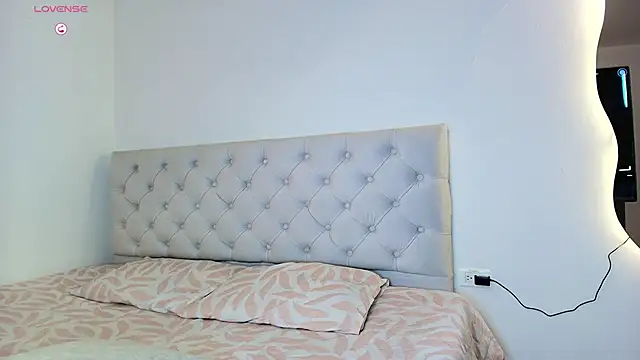 Czat XXX na żywo – Diamond__cherry69