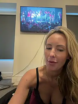 Daisyprin's Live XXX Chat