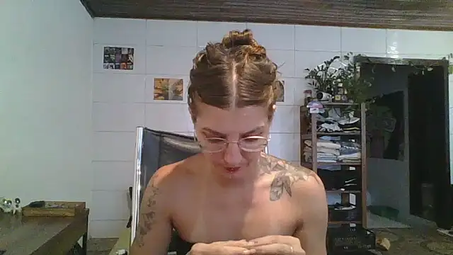 SweetyBabyDemon's Live XXX Chat