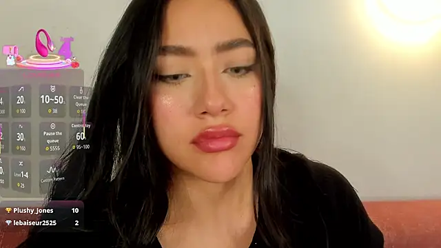 nicolle_pierce's Live XXX Chat