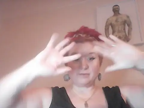 BustyRedxx 라이브 XXX 채팅