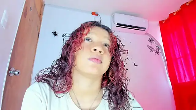 Živý XXX chat Emily_Coper18