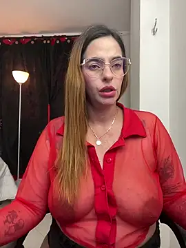 Alessandra_Schmolln Webbikameraesitys