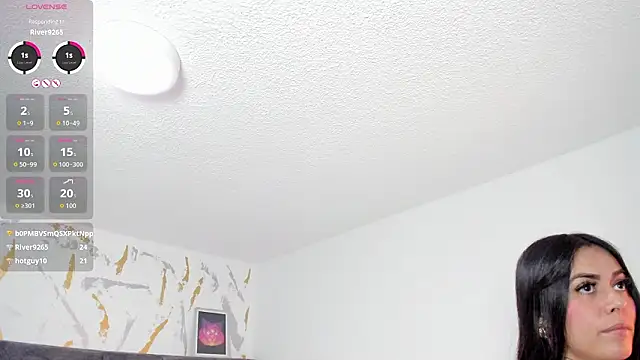 Chat +18 de Cristal_Velle ao vivo