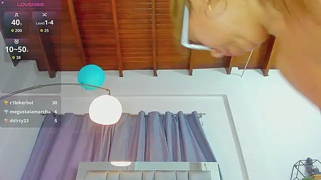 Chat XXX en directo de milfhorny_69