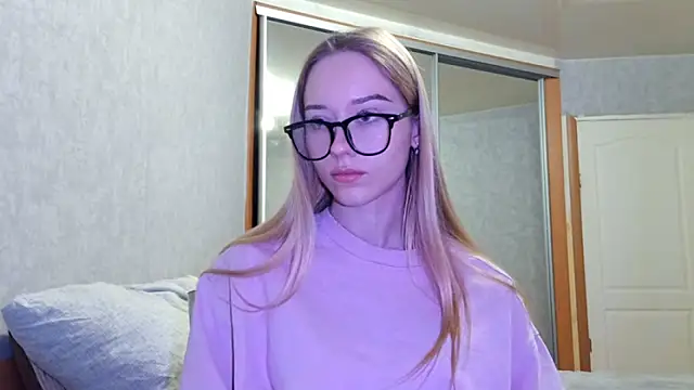 GlidedFill's Live XXX Chat