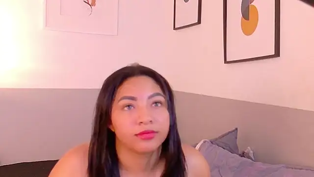 drooling4daddy Adlı Modelin Canlı XXX Sohbeti