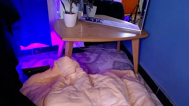 Allissoon_ Adlı Modelin Canlı XXX Sohbeti