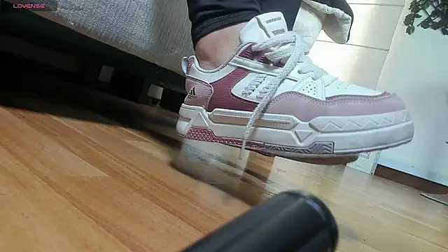 Shantal__G Adlı Modelin Canlı XXX Sohbeti