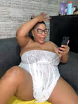 ExclusiveLeexx Show in webcam