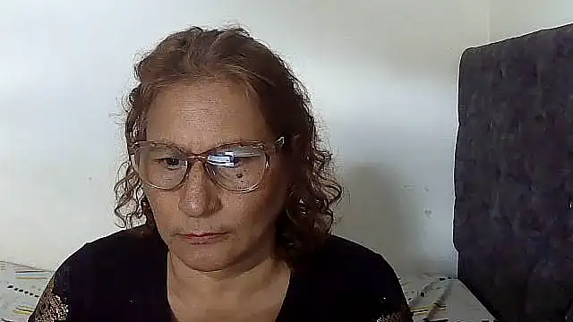 Вебкам-шоу charrysexy1