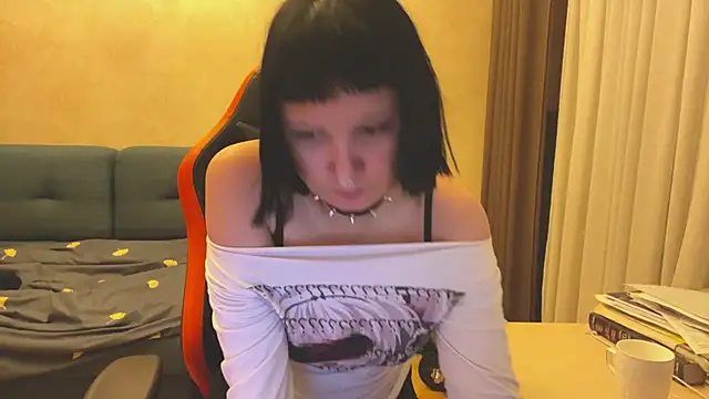 EllaPeonyのウェブカメラショー