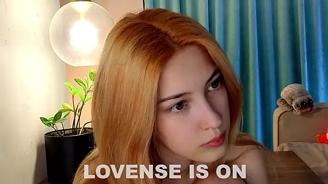 AngelicRice: διαδικτυακό σόου στην κάμερα