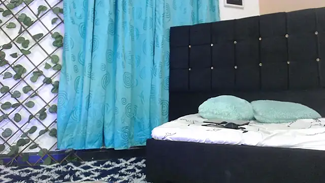 charlotte_brawn's Live XXX Chat