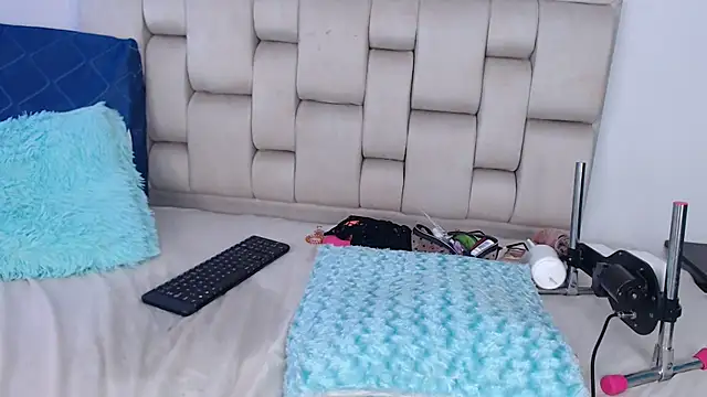 Ambar-Collins69 Live XXX Chat